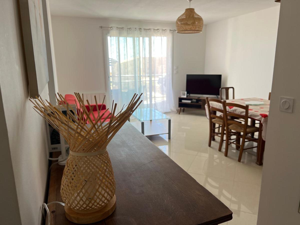 Superbe appartement à Saint Pierre la Mer Extérieur photo